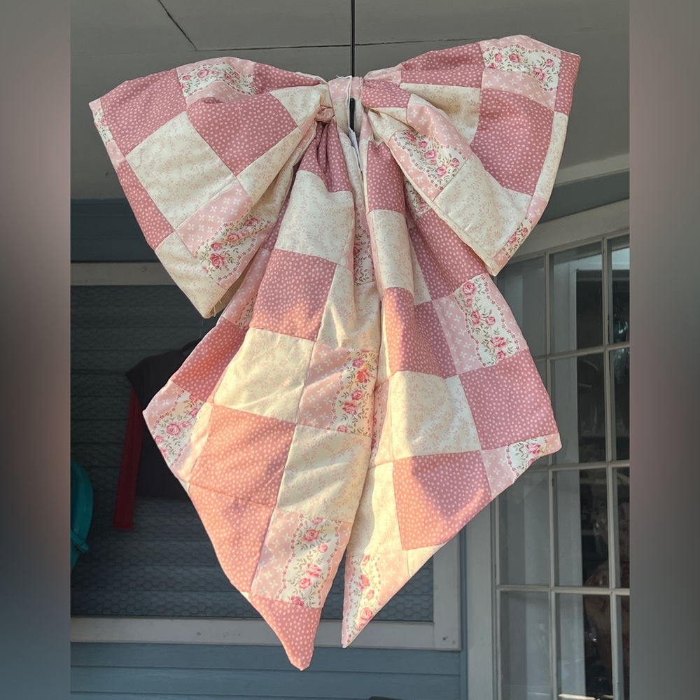 Perfect Pink Door Bow